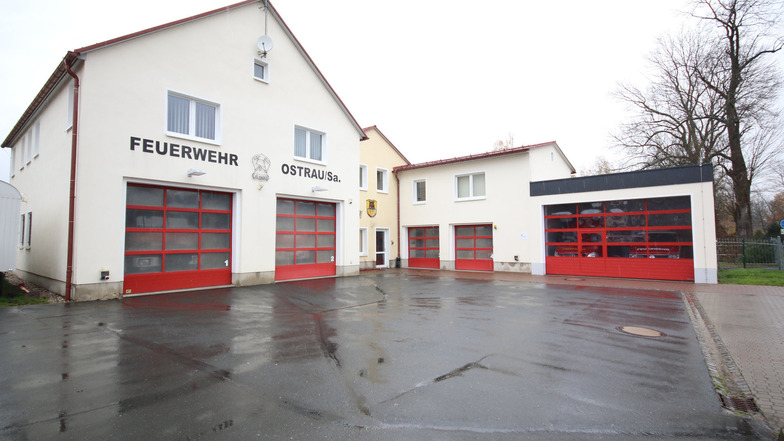 Im Ostrauer Gerätehaus der Feuerwehr soll eine gemeinsame Befehlsstelle für die Gemeinde und Zschaitz-Ottewig geschaffen werden.