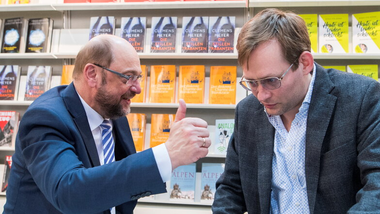 2017 diskutierte Clemens Meyer auf der Leipziger Buchmesse mit SPD-Kanzlerkandidat Martin Schulz.