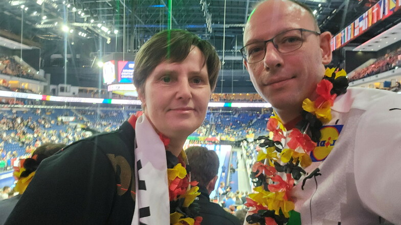 Erlebten zwei Vorrundenspiele in Berlin: Kathrin und Mario Gaupisch, das Trainerteam der Frauen des HC Großenhain.