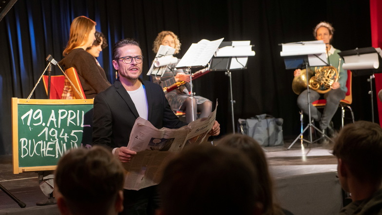 Roman Knižka und das Ensemble Opus 45 im Soziokulturellen Zentrum Alberttreff Großenhain. In zwei Veranstaltungen gastierten die Künstler eindrucksvoll mit Texten und Musik.