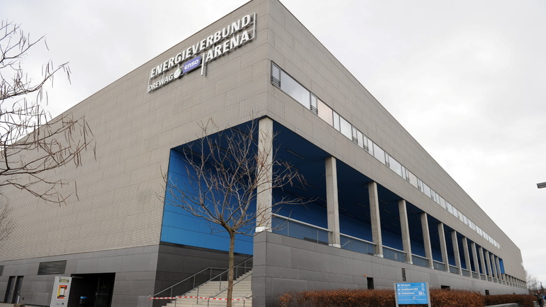 Die Dresdner Eishalle bekommt für 200.000 Euro eine neue Schutzbande.