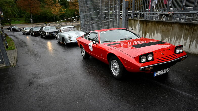 Maserati Khamsin, Baujahr 1975, mit Fahrer Norbert Griesmayr und Beifahrer Ferdinand Baumgartner.