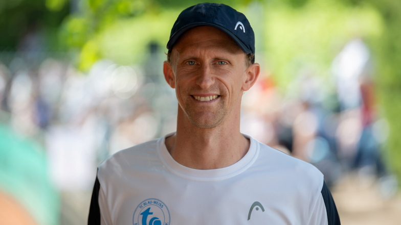 Ex-Profi Bastian Knittel geht in seine zweite Saison als Cheftrainer des Tennis-Erstligisten aus Blasewitz.