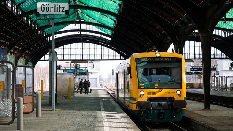 Leerer Bahnsteig im Bahnhof Görlitz: Mit der Einführung des 9-Euro-Tickets könnte sich das schnell ändern.