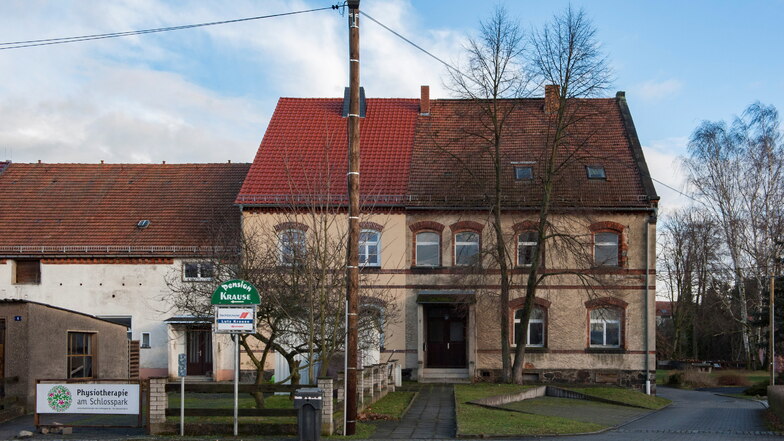 Das Inspektorhaus am Schloss Schönfeld.