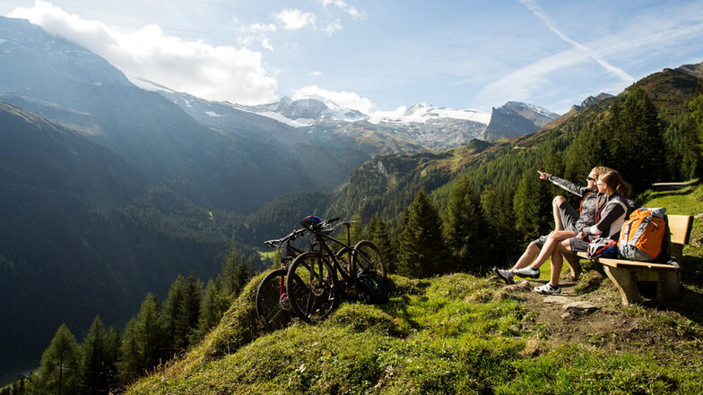 Nur eine der neuen Reisen: mit dem E-Bike durchs Zillertal in Tirol.