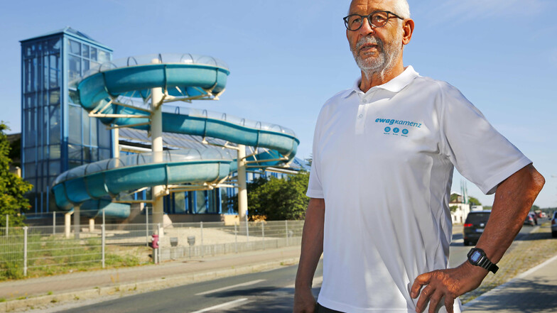 Das Hallenbad in Kamenz soll durch einen Neubau ersetzt werden. Theo Schnappauf vom Ostsächsischen Schwimmsportverein kritisiert die aktuellen Pläne.