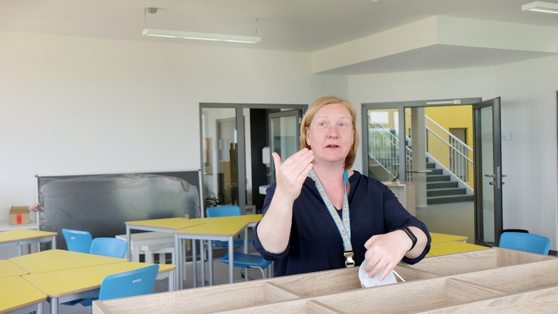 Schulleiterin Daniela Vogt ist voller Vorfreude: Am Dienstag nach Pfingsten beginnt der Schulbetrieb im neuen Gebäude.