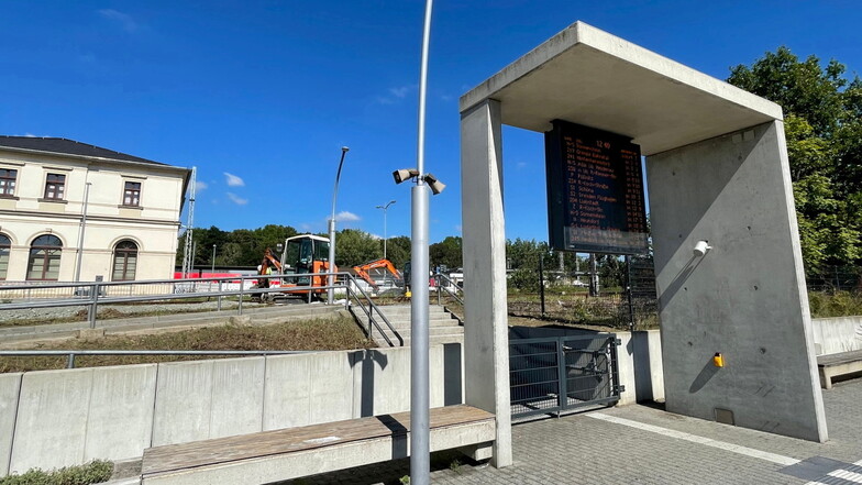 Pirna: Bahn baut Übergang vom Busbahnhof zum Bahnhof
