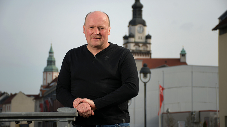 Ralf Beil, der als Parteiloser für „Die Linke“ antritt, will Oberbürgermeister in Döbeln werden. In der Kommunalpolitik ist der Notfallsanitäter bisher noch nicht aktiv geworden.