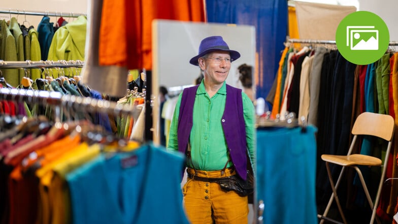 Mode in den Farben des Regenbogens:  Heinz-Ulrich König kam mit seinem Team von der Manufaktur „Luzifer“ und einem besonderen Design von Berlin nach Rammenau.