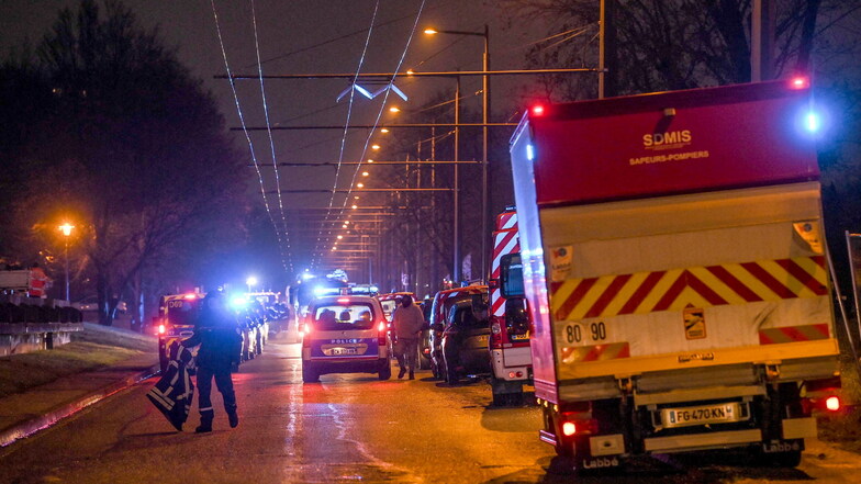 Mindestens zehn Tote bei Brand nahe Lyon - darunter fünf Kinder