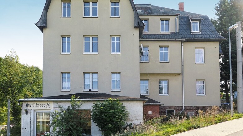 Freistehendes Wohn- und Geschäftshaus in Flöha / Mindestgebot 109.000 Euro