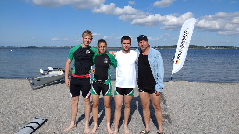 Die vier Küstenruderer aus Radebeul am Strelasund (von links): Peter Leibnitz, Marie Luise Engelmann, Conrad Albert und Peter Heilsberg.