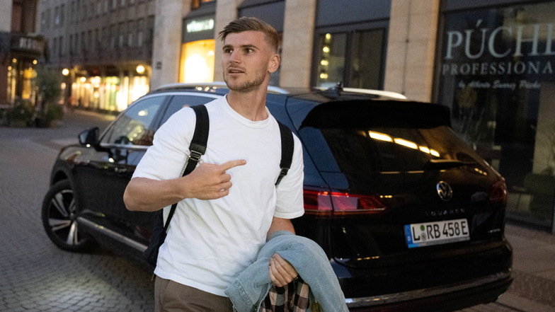 Timo Werner kam bereits am Montag am Leipziger Steigenberger Hotel an. Die Rückkehr des Fußball-Nationalspielers zum DFB-Pokalsieger RB Leipzig ist perfekt.