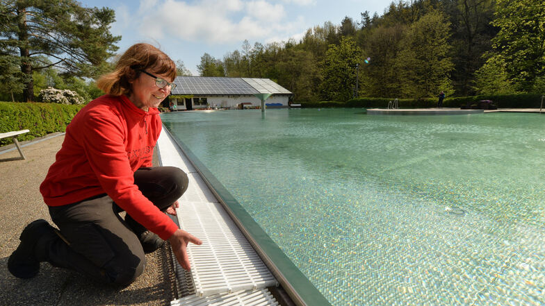 Voraussichtlich ab Mai kann im Waldbad Cunnersdorf wieder geschwommen werden - mit neuem Eintritt.
