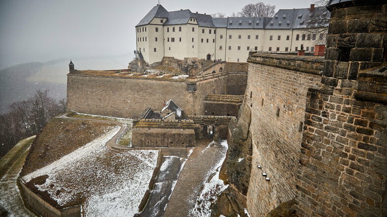 Menschenleer: Die Festung Königstein im Corona-Lockdown.