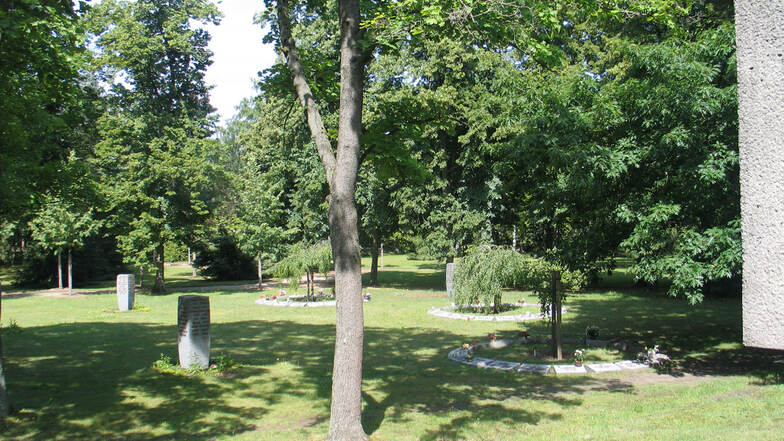 Für den städtischen Friedhof in Weißwasser gelten jetzt neue Gebühren.