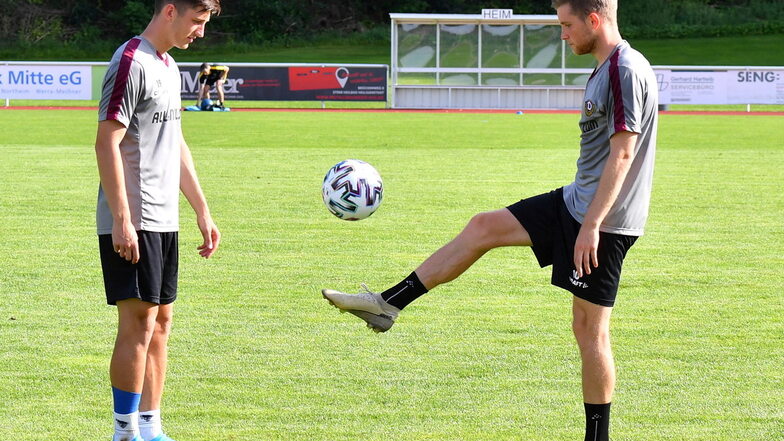 Das Foto stammt aus der Saisonvorbereitung, lange konnten Jonathan Meier (l.) und Patrick Weihrauch bei Dynamo nicht gemeinsam trainieren.