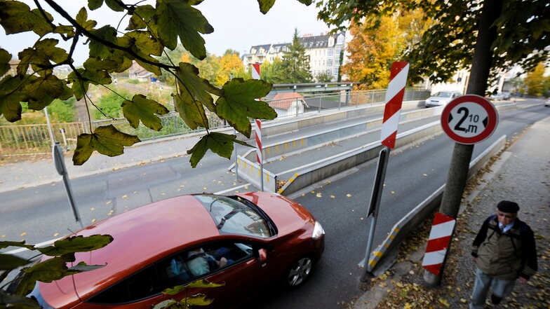 Stadtrat beschließt Blockhausbrücke