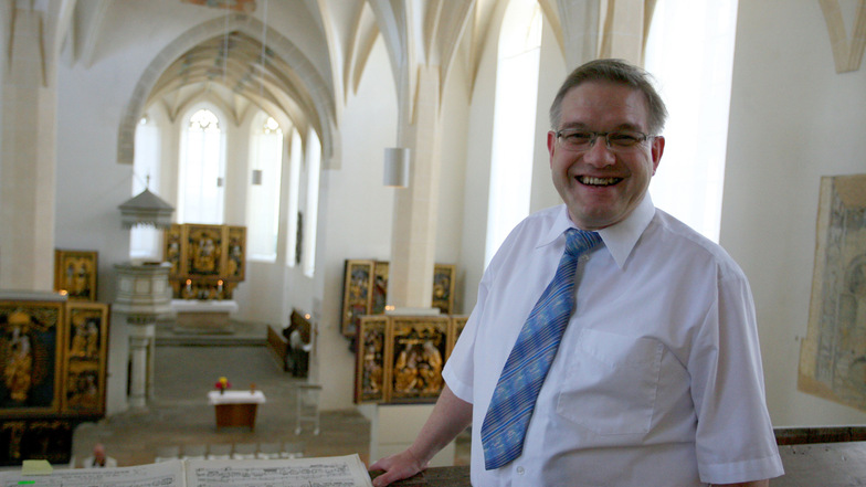 Michael Pöche  - hier in der Klosterkirche St. Annen in Kamenz - war bis 2001 Kantor in Döbeln. Am Sonnabend spielt er auf der Eule-Orgel in der Nicolaikirche.
