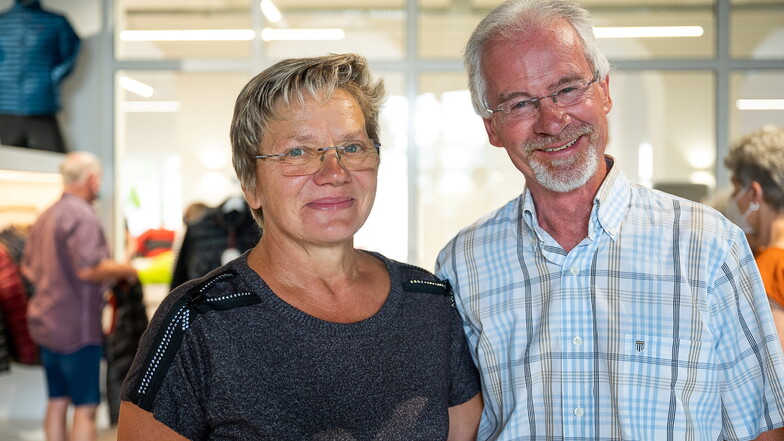 Angelika und Frank Brockwitz aus Görlitz freuen sich über den neuen Standort für die Schlafsack-Produktion.