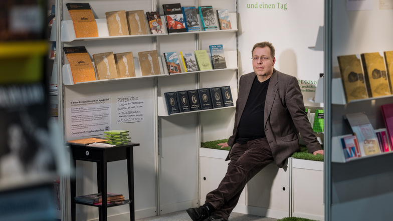 "Die Leipziger Buchmesse ist wichtiger für den Kopf als fürs Geschäft", sagt der Leipziger Verleger Peter Hinke.