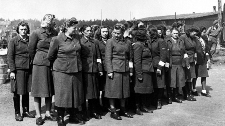 Unter den SS-Wachmannschaften der SS in den Konzentrationslagern waren auch tausende Frauen.