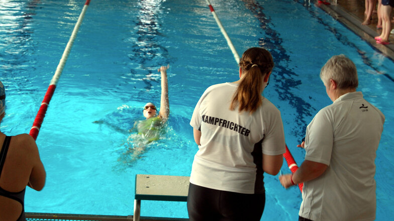 Im Hoyerswerdaer Lausitzbad wurden am Sonnabend die Wettkämpfe zum Start in den Frühling des örtlichen Schwimmsportvereins ausgetragen.