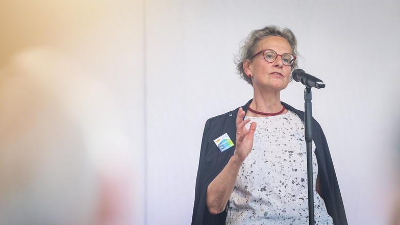 "Wissenschaft und Kunst helfen, Antworten auf die Probleme unserer Zeit zu finden", sagt TU-Rektorin Ursula Staudinger.