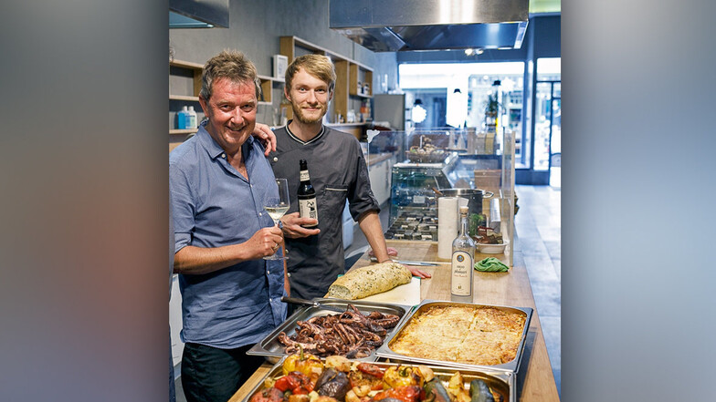 Weinhändler Axel Krüger (links) und Tom Hockauf von Jakobs Söhne