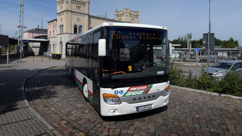 Am Sonntag und Montag kommen Reisende zwischen Döbeln und Leipzig teilweise nur mit dem Bus vorwärts.