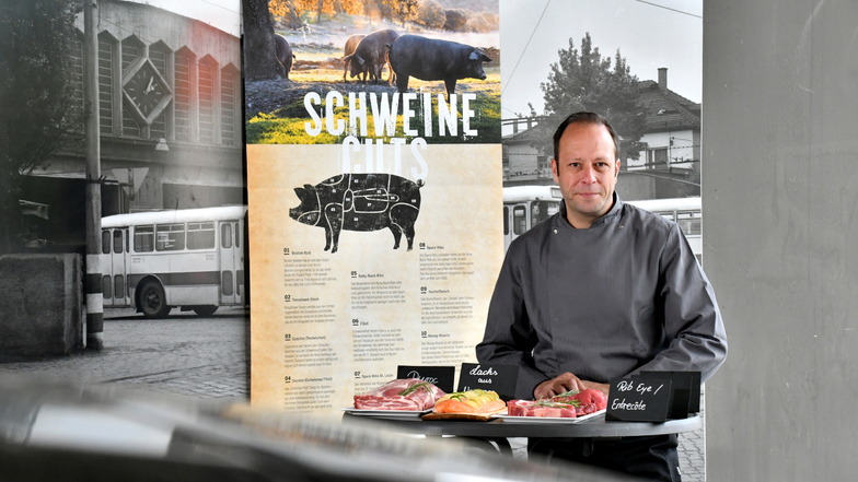 Marko Schirmer arbeitet als Fleischer in Dresden und ist außerdem gelernter Grillmeister. Er weiß, wie das Fleisch perfekt wird.