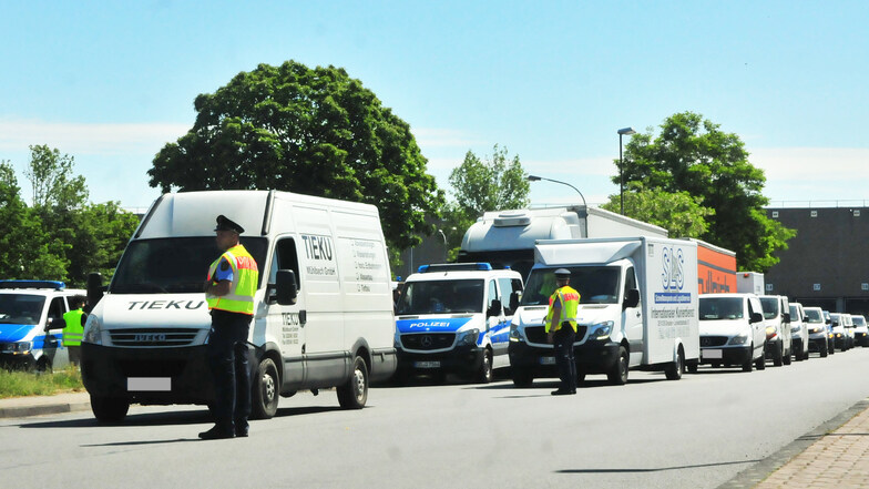 Vor allem Amazon-Auslieferungsfahrzeuge gerieten in die Polizeikontrolle.