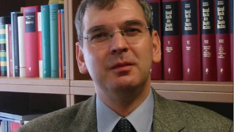 Professor Dr. Jochen Rozek ist Verfassungsrechtler an der Universität Leipzig.