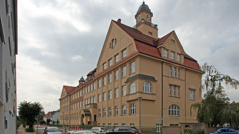 Die Naturwissenschaften stehen am Mittwoch im Städtischen Gymnasium Riesa im Mittelpunkt. Dazu werden auch Wissenschaftler aus Dresden und Freiberg erwartet.