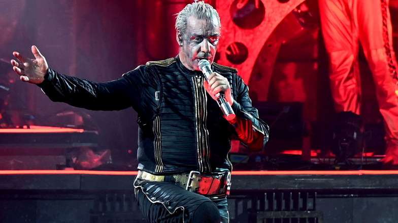 Rammstein-Sänger Till Lindemann weist sämtliche Vorwürfe gegen ihn zurück.