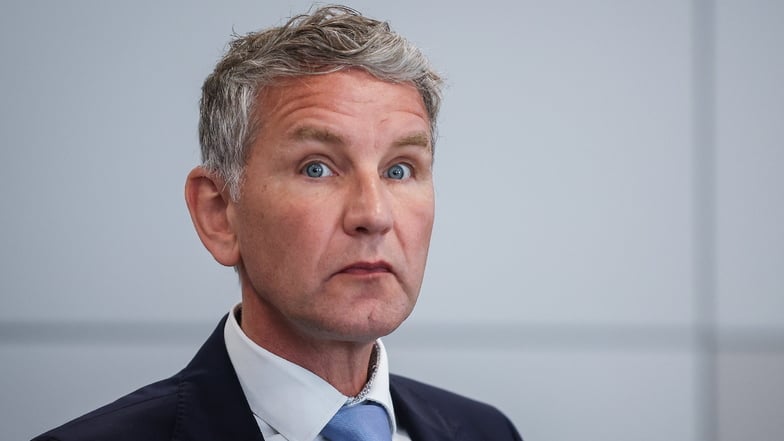 Björn Höcke, Vorsitzender der Thüringer AfD, hat bei der Kreistagswahl in Saalfeld-Rudolstadt eine eigene Kandidatenliste aufstellen lassen - gegen den Willen seiner Parteikollegen.