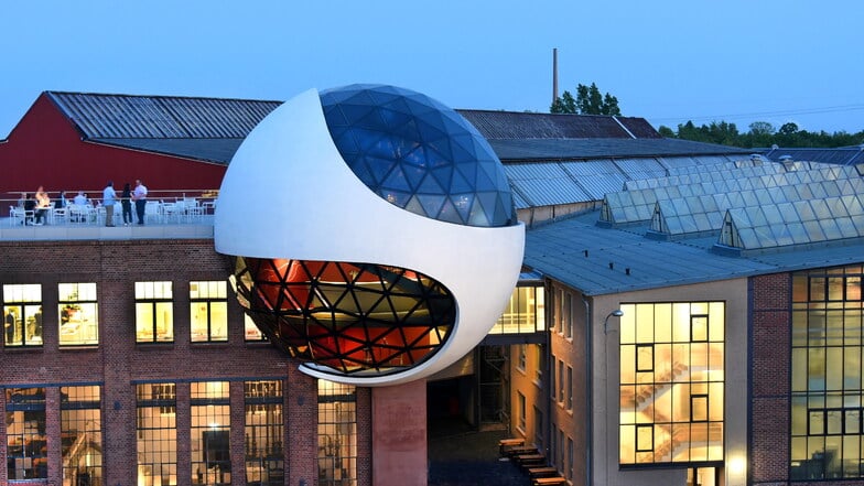 Leipzigs Niemeyer-Kugel füllt sich mit Leben