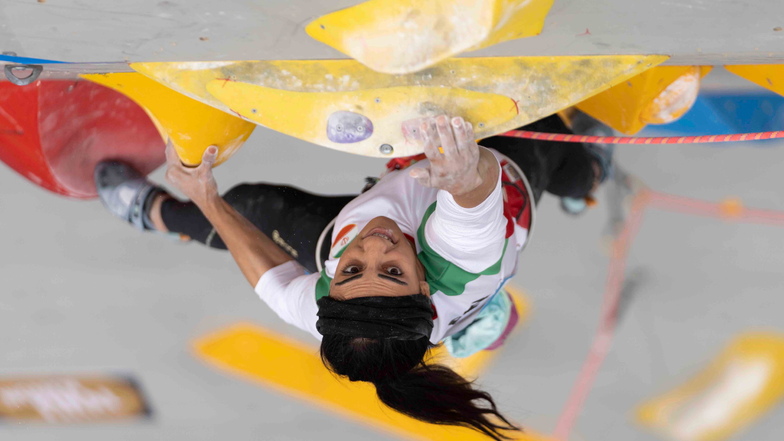 Elnas Rekabi nahm im Finale der Asienmeisterschaft das für iranische Sportlerinnen obligatorische Kopftuch ab.