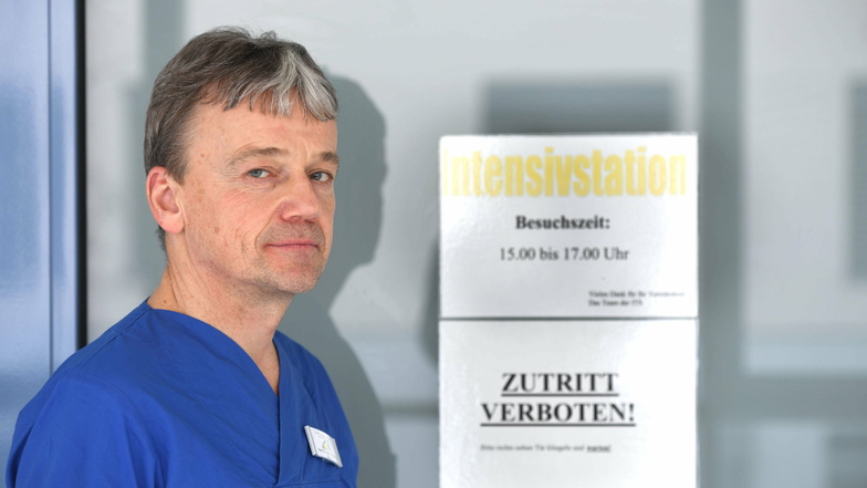 Dr. Frank Ettrich, 53, ist Facharzt für Anästhesie und Intensivmedizin und seit 13 Jahren Chefarzt der Klinik für Anästhesie und Intensivmedizin am Krankenhaus in Ebersbach.