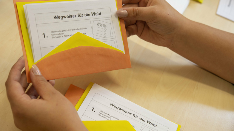 So sieht man es in den Rathäusern des Landkreises derzeit wohl am Liebsten: Briefwahlunterlagen für die Landratswahl am 11. Oktober 2020.