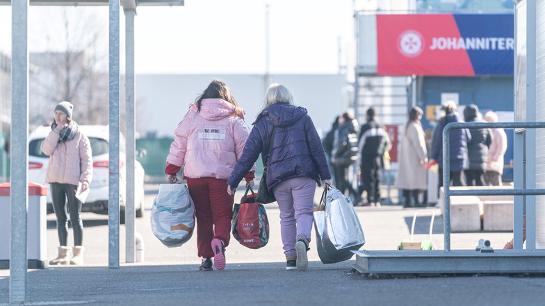 Sachsen hat bislang 3.000 Flüchtlinge mehr aufgenommen, als nach dem bundesweiten Schlüssel vorgeschrieben sind.