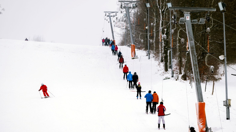 Wintersportler haben in Rugiswalde und Sebnitz jetzt beste Bedingungen.