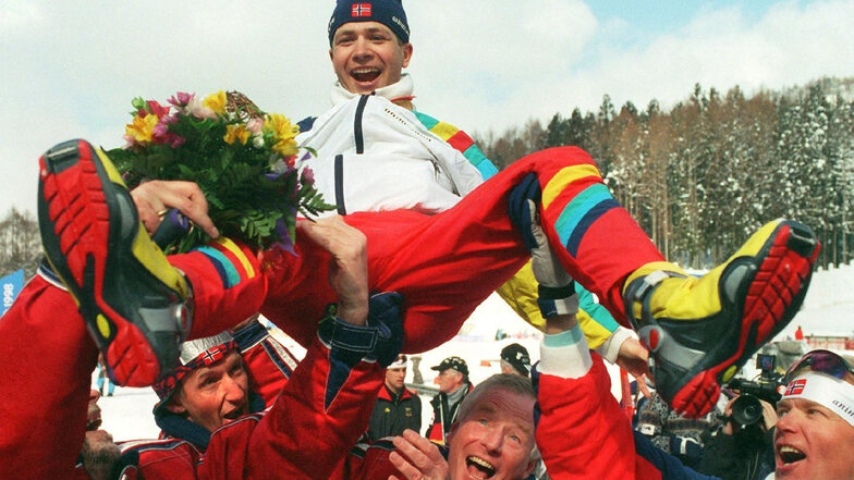 Der Beginn einer großen Karriere: Ole Einar Björndalen feiert 1998 in Nagano seinen ersten Olympiasieg. Sieben weitere folgen.