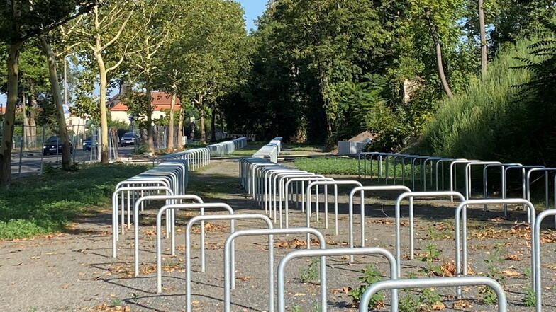 770 neue Radbügel müssten für das Heinz-Steyer-Stadion aufgestellt werden.