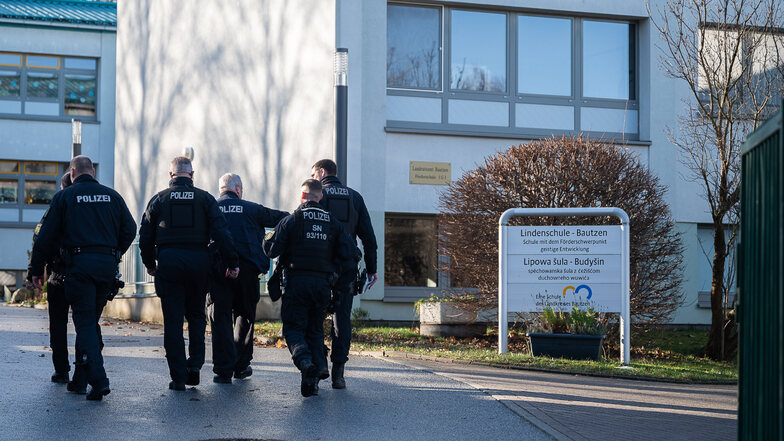 Bereits am Anfang des neuen Schuljahres gab es mehrere Bombendrohungen gegen mehrere Schulen.