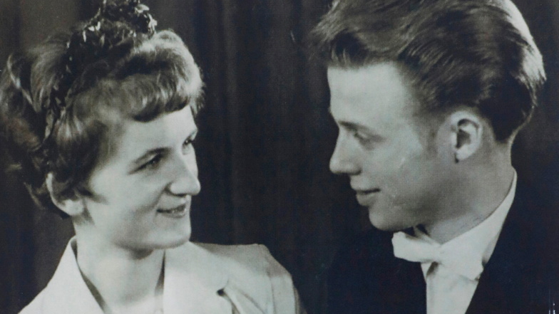 Ein historisches Foto: So sagten Monika und Werner Griesbach vor 65 Jahren zueinander ja.