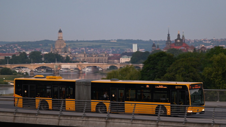 Looking for witnesses: A stranger talks to and detains 12-year-olds in Dresden