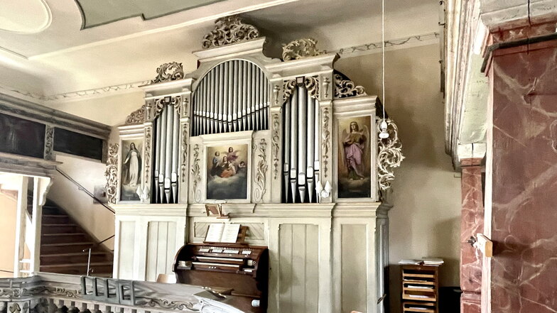 Die Orgel in der Großerkmannsdorfer Kirche ist schon rund 120 Jahre alt und muss saniert werden.